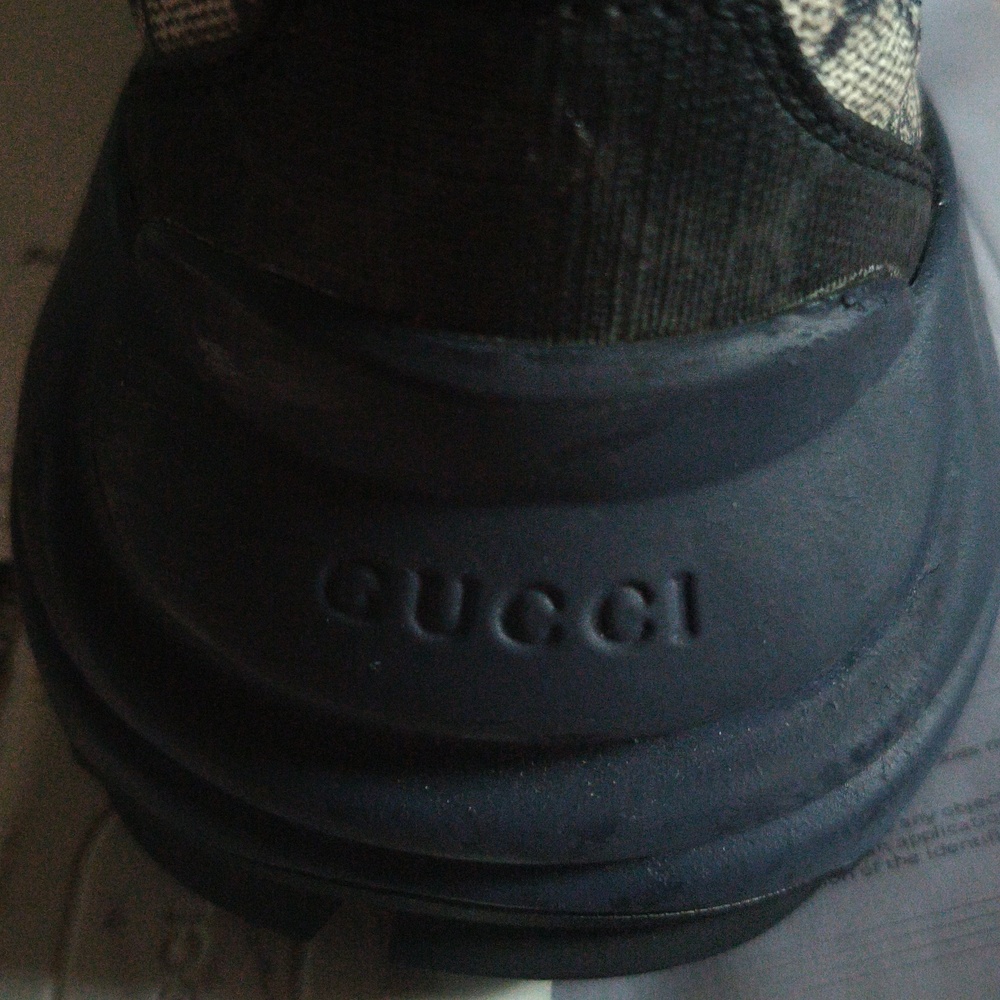 Gucci Blue and Cream Sneakers - Picture 10 of 11